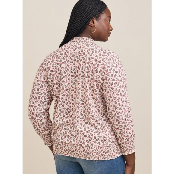 NWT! Torrid Floral Textured Jersey Choker Neck Smocked Hem Blouse Plus Size 6x - Picture 4 of 5